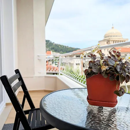 Lejlighed With Garden And Balcony *